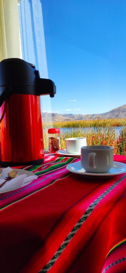 Uros Maya Lodge Puno Exteriör bild