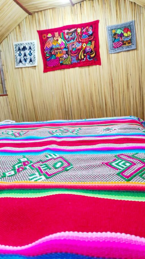 Uros Maya Lodge Puno Exteriör bild