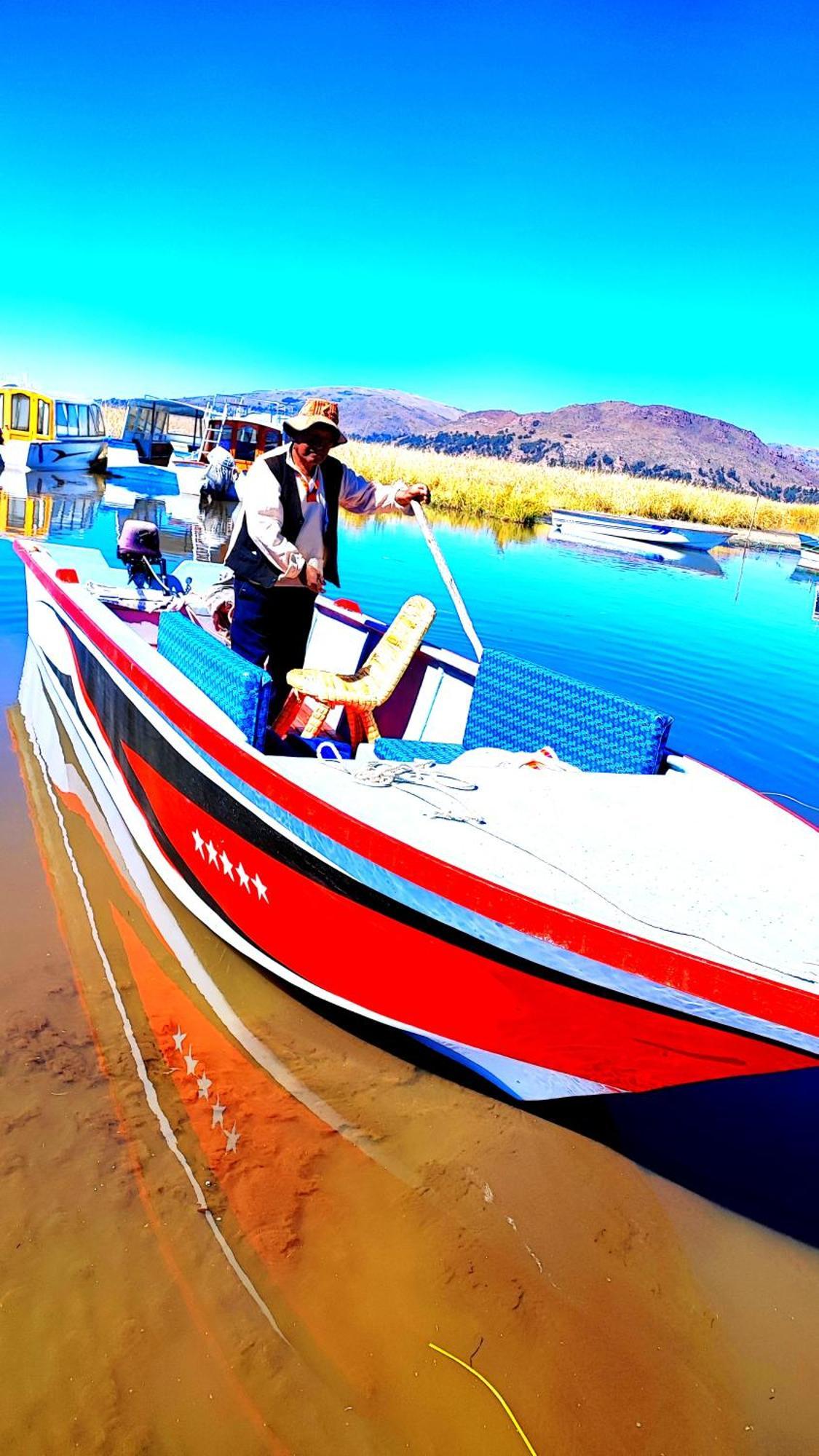 Uros Maya Lodge Puno Exteriör bild